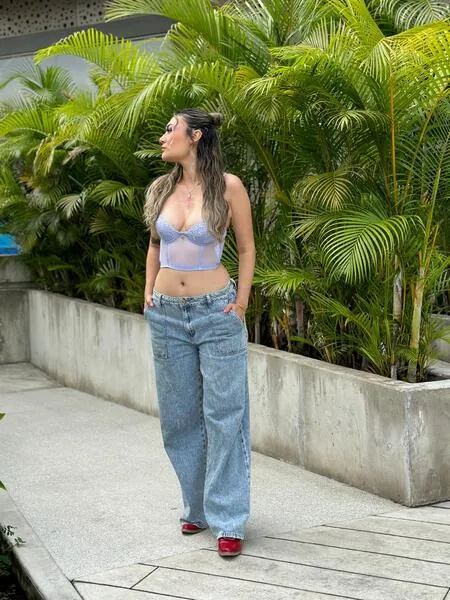 Live sex webcam photo for VictoriaLennox #7404772