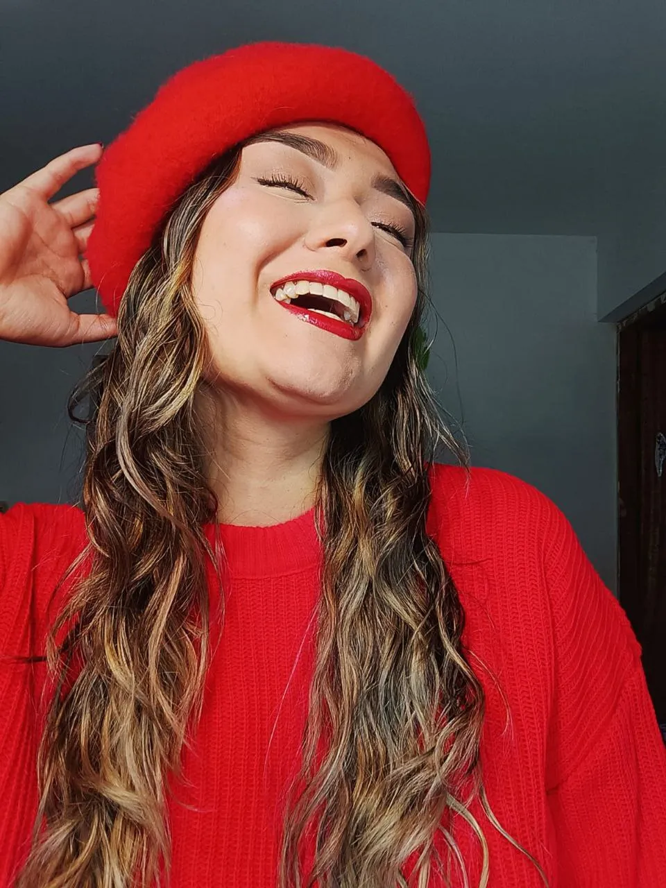 Live sex webcam photo for VictoriaLennox #7404687