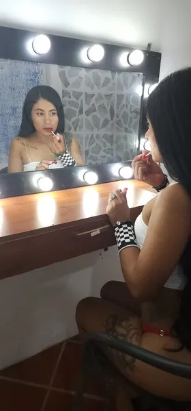 Live sex webcam photo for LunaColliins #5528955