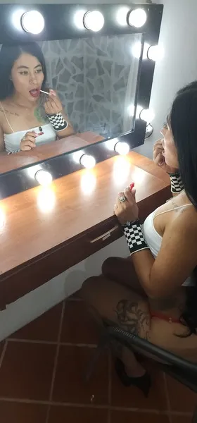 Live sex webcam photo for LunaColliins #5528958