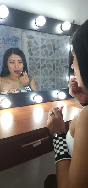 Live sex webcam photo for LunaColliins #5528953