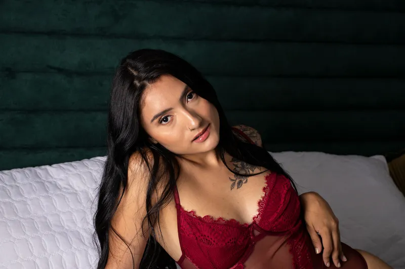 Live sex webcam photo for SalomeMiyer #5533550