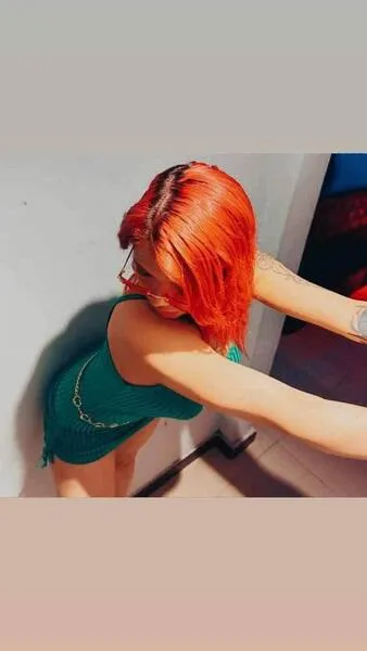 Live sex webcam photo for AliceJulieht #5555641