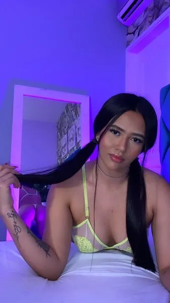 Live sex webcam photo for Violetsanchez #6128686