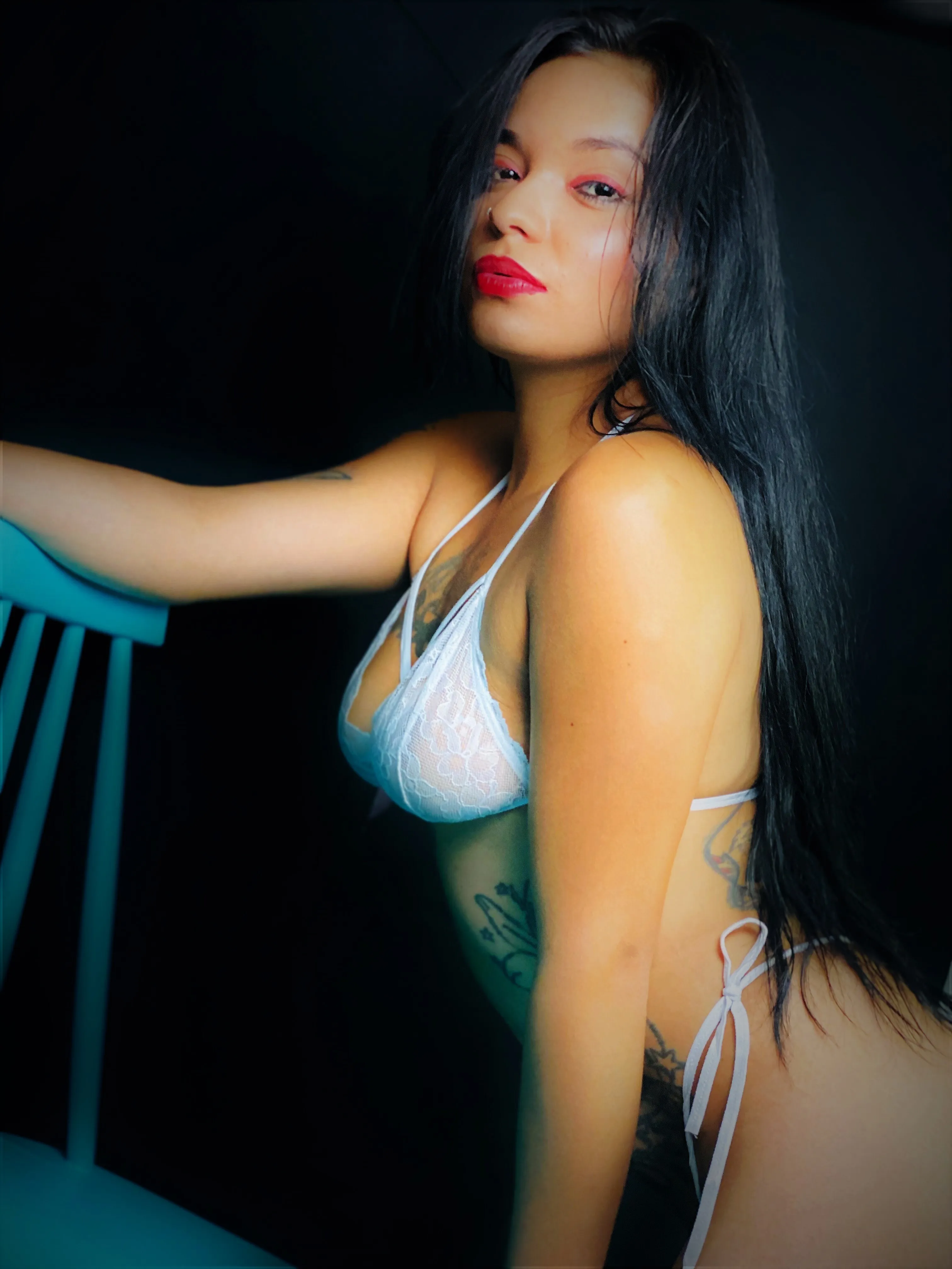 Live sex webcam photo for MaddyRoossee #7925206