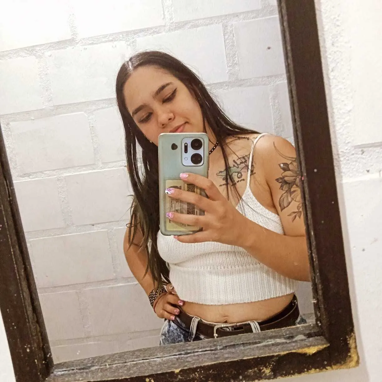 Live sex webcam photo for RileySweett #7848359