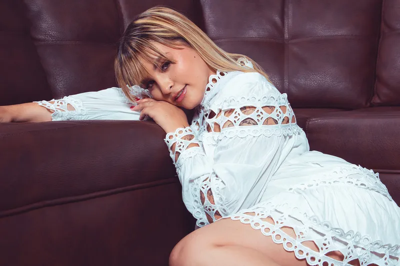 Live sex webcam photo for AriGarcia #5575132