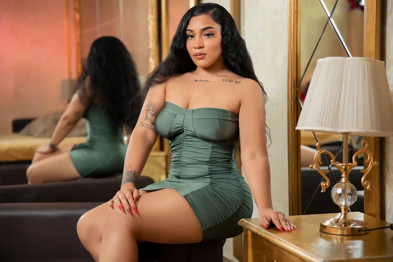 Live sex webcam photo for CameronMiller #5552359