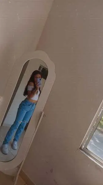 Live sex webcam photo for roxxxypink #5582705