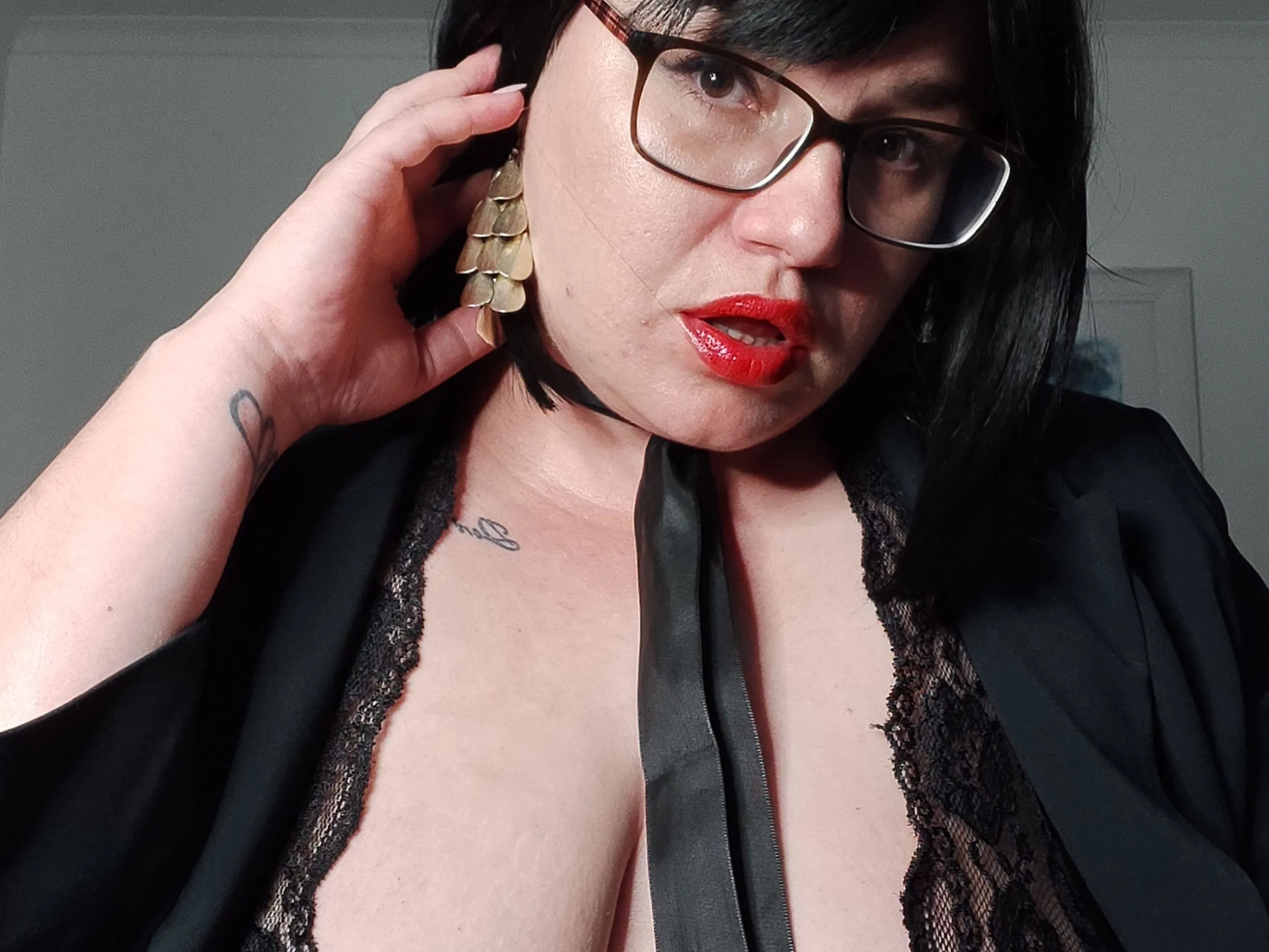 Live sex webcam photo for solegoddesstoocurvy #5571237