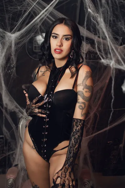 Live sex webcam photo for CoralRosee #5696497