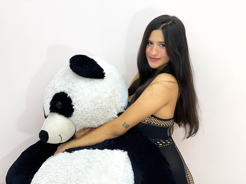 Live sex webcam photo for PeytonGray #7141404