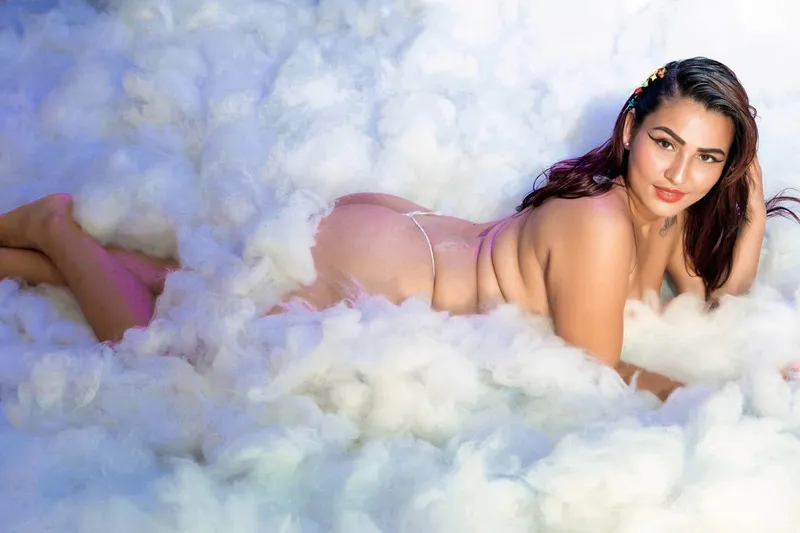 Live sex webcam photo for KeylaThompson #5566197