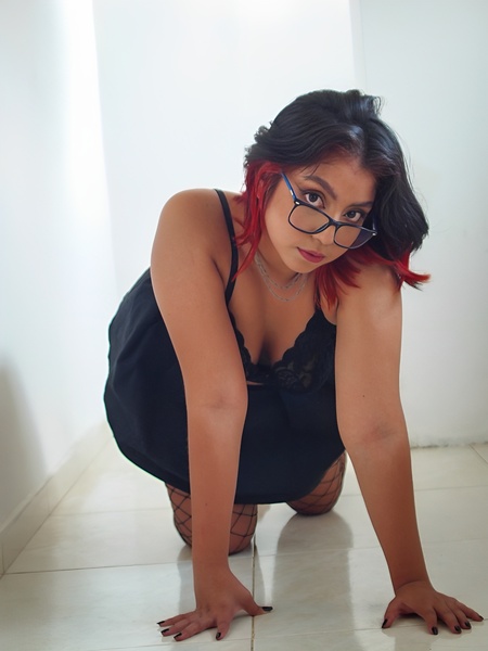 Live sex webcam photo for LittleAng43l #6074733