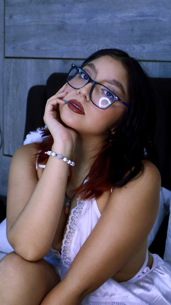 Live sex webcam photo for LittleAng43l #6074735