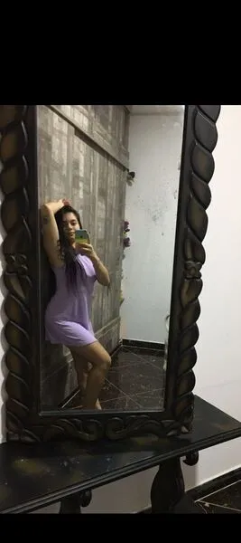 Live sex webcam photo for EmmillyRosse #5550659