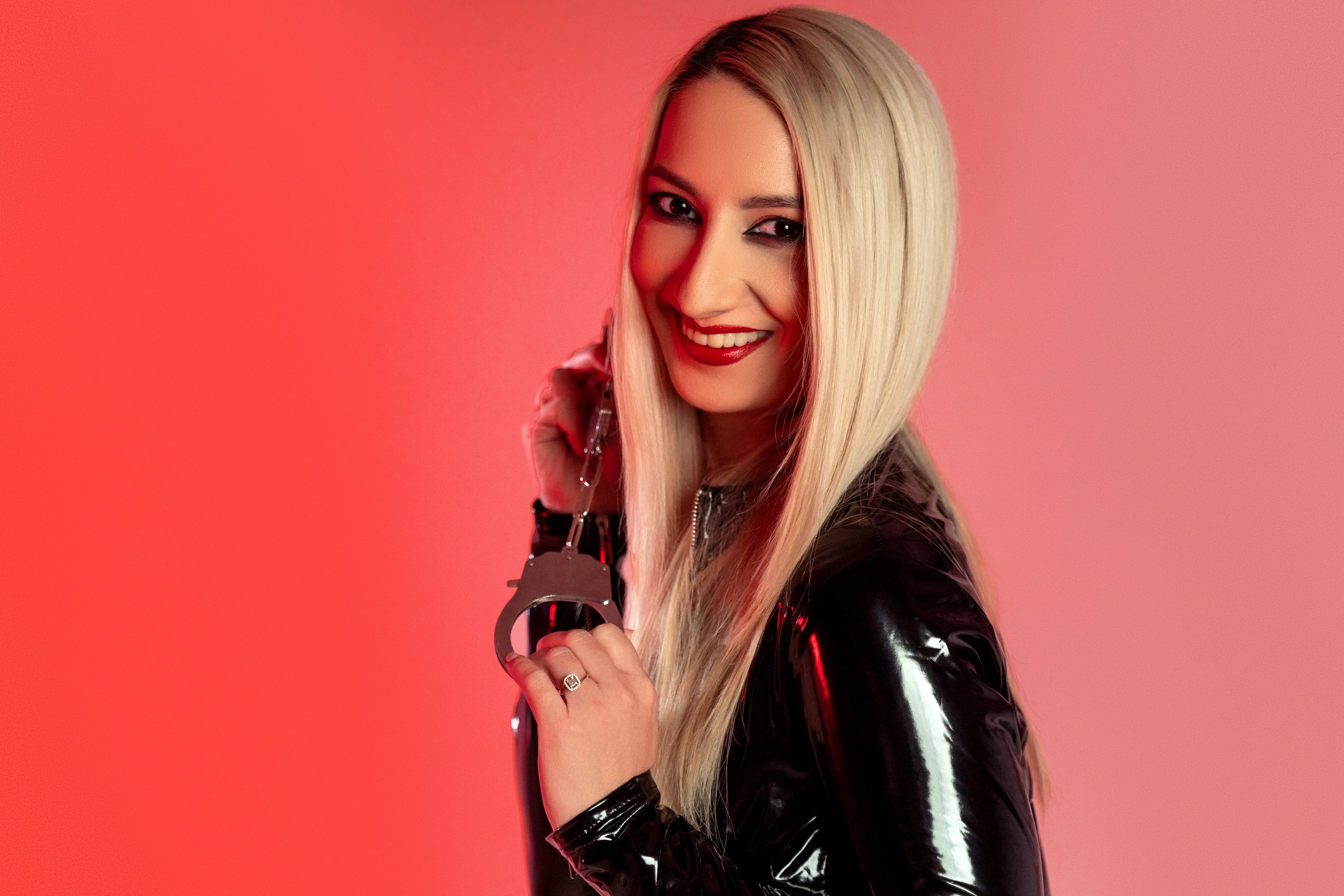 Live sex webcam photo for AylaLevine #7845297