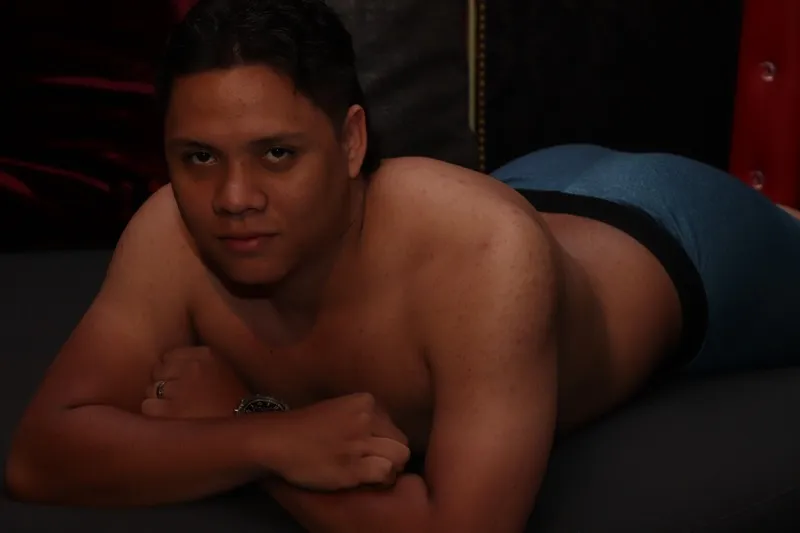 Live sex webcam photo for EmilyAndJosep #5601224