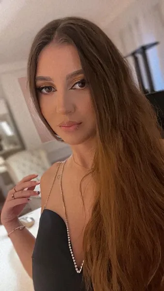Live sex webcam photo for PalomaCarters #5658601