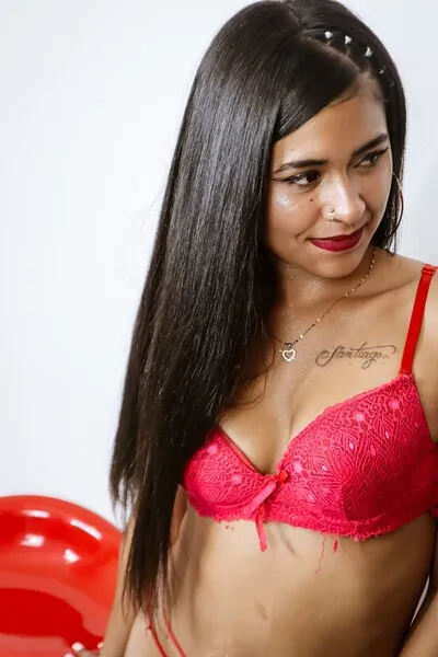 Live sex webcam photo for LesbiHot69 #5564511