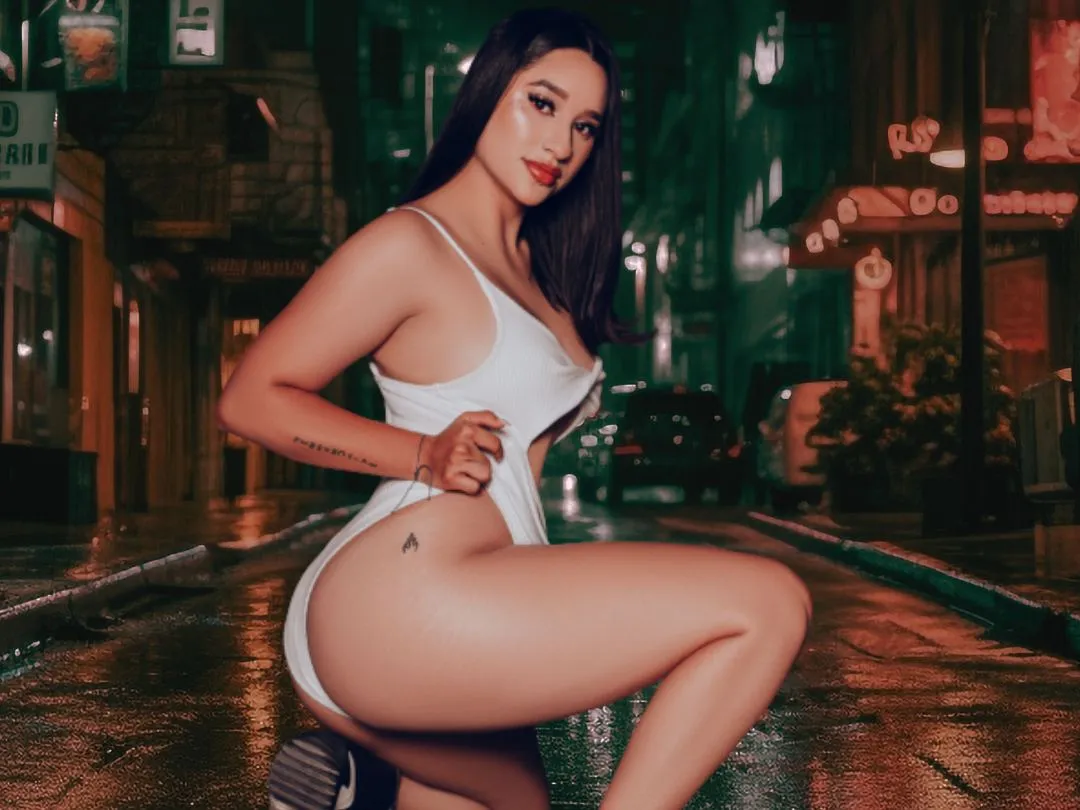 Live sex webcam photo for LorennsRay #5750344