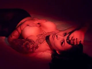 Live sex webcam photo for orianasavatil #8084824