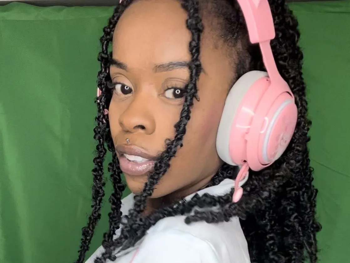 Live sex webcam photo for MizzJuJu #5561737