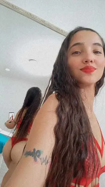 Live sex webcam photo for CassieWilsonn #5592156