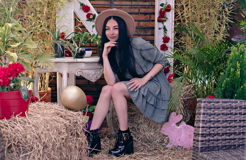 Live sex webcam photo for BellaDiiaz #7795699