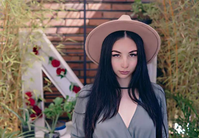 Live sex webcam photo for BellaDiiaz #7795698