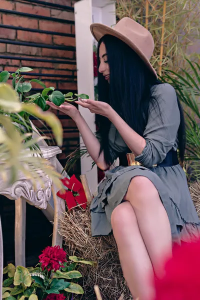 Live sex webcam photo for BellaDiiaz #7795700