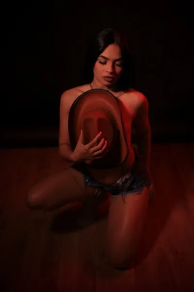 Live sex webcam photo for AvrilFerer #5579462