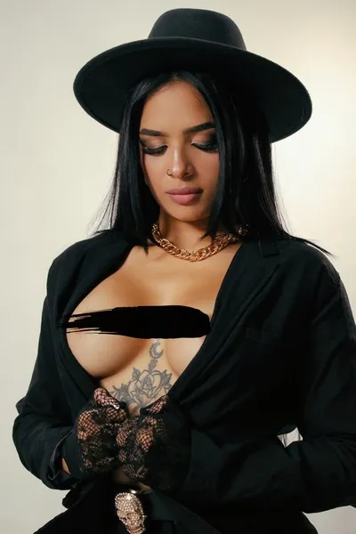 Live sex webcam photo for AvrilFerer #5721074