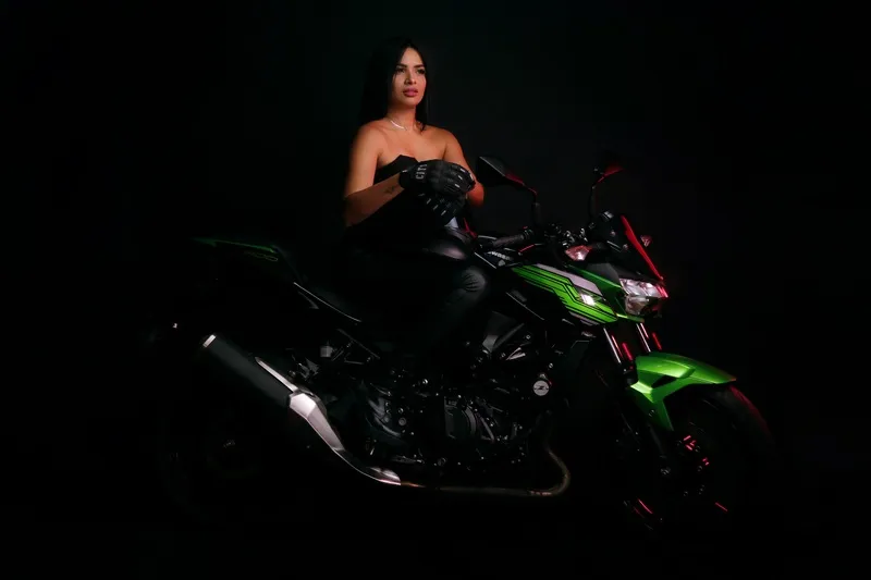 Live sex webcam photo for AvrilFerer #5579450