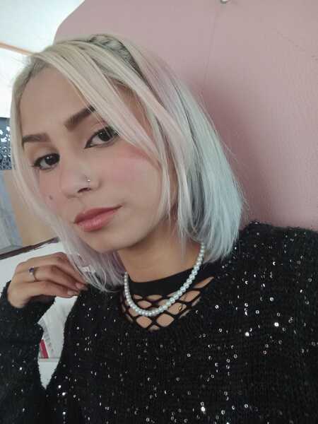 Live sex webcam photo for AveryPetite #6205740