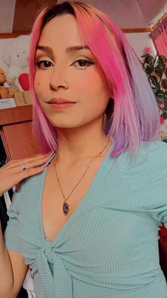 Live sex webcam photo for AveryPetite #6205741