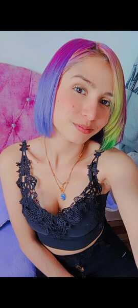 Live sex webcam photo for AveryPetite #6205737