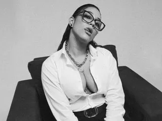 Live sex webcam photo for Izumisenjux #8330297