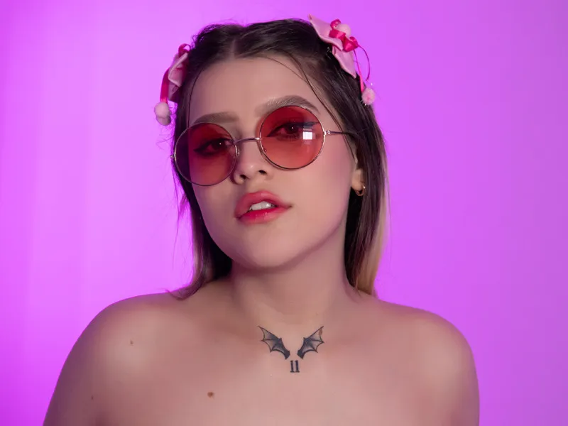 Live sex webcam photo for KimSumer #5638593