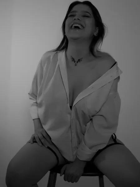 Live sex webcam photo for KimSumer #5638594