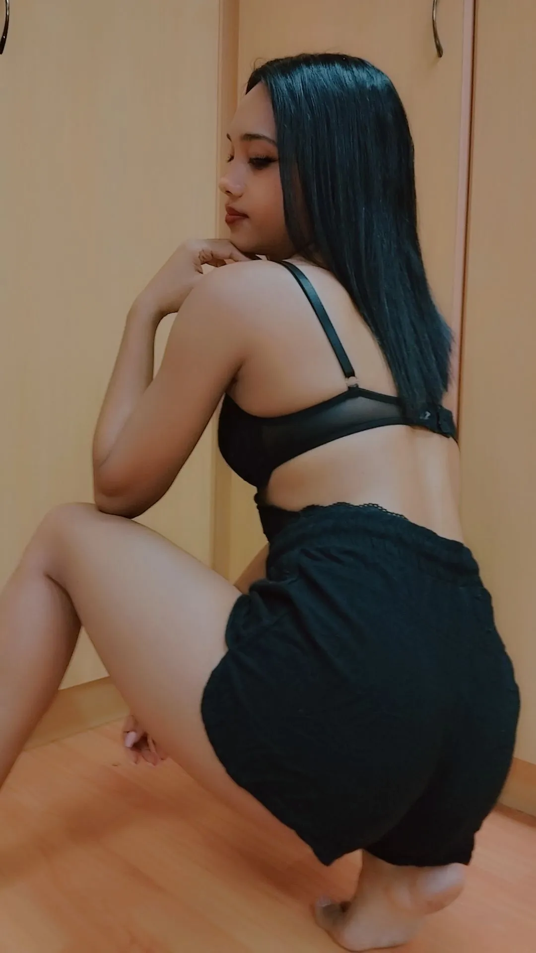 Live sex webcam photo for IndianAurora18 #8423689