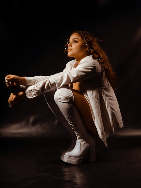 Live sex webcam photo for LunaMatineez #5573215