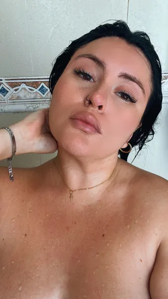 Live sex webcam photo for OrianaGuzman #5567713