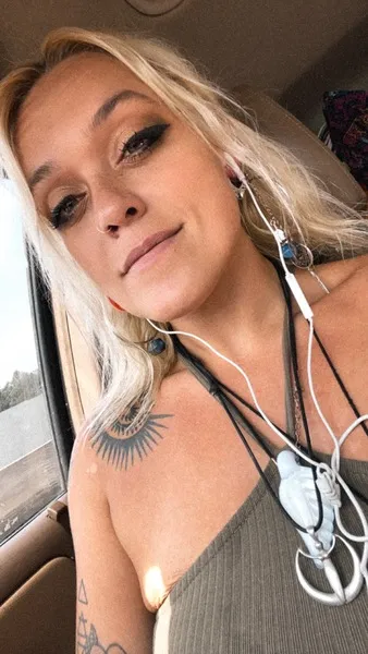 Live sex webcam photo for 333GoddessoftheSea333 #5607703