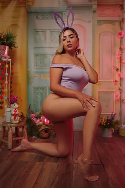 Live sex webcam photo for MartinaRuiiz #8398787