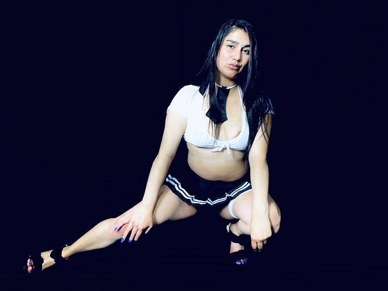 Live sex webcam photo for estefanilopez19 #5625374