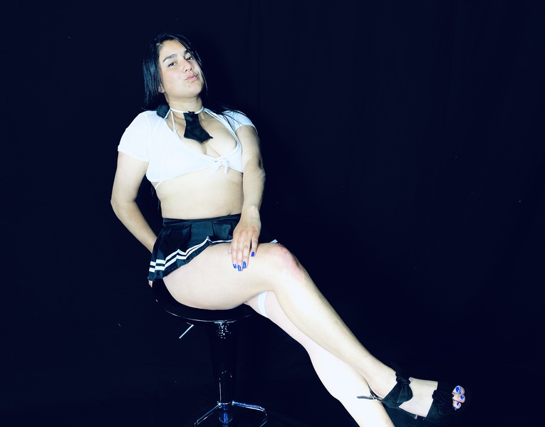 Live sex webcam photo for estefanilopez19 #5625387