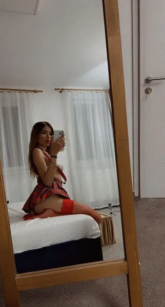 Live sex webcam photo for KimmCarter #5578036