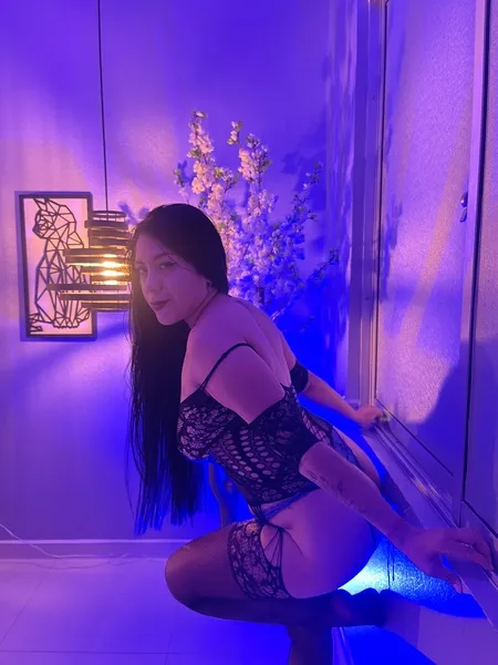 Live sex webcam photo for CharlotheEvans #5601923