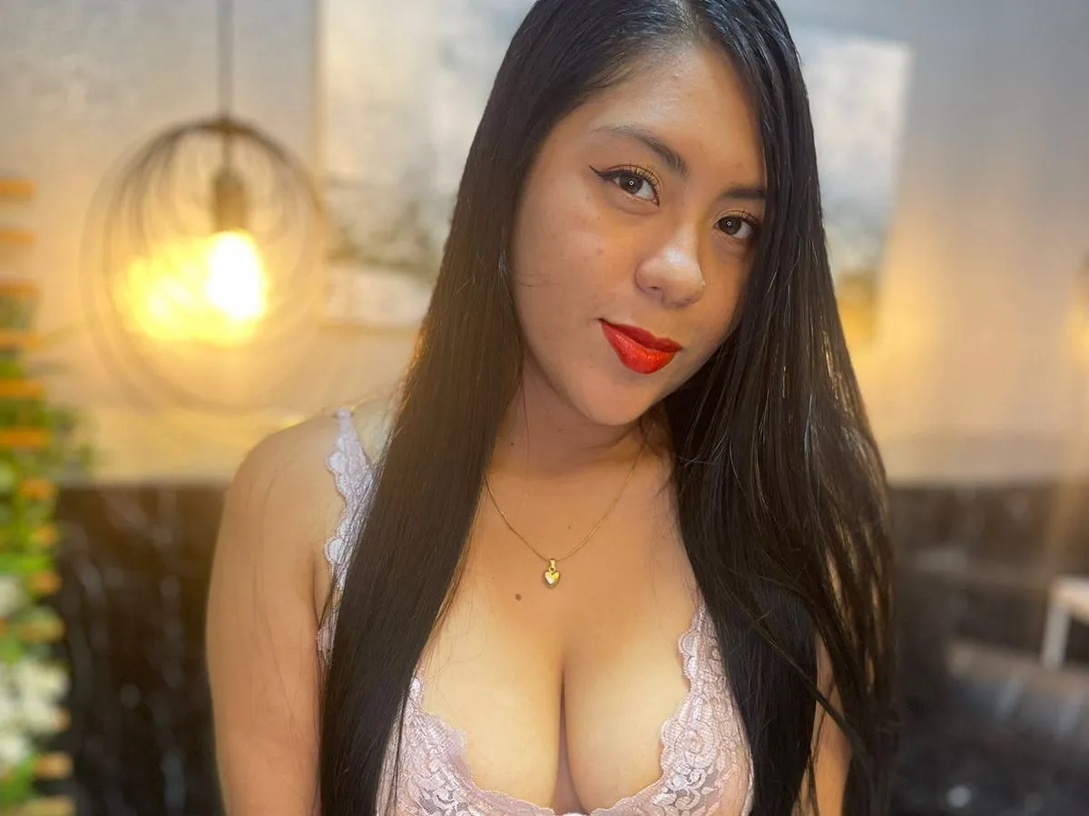 Live sex webcam photo for CharlotheEvans #5575941